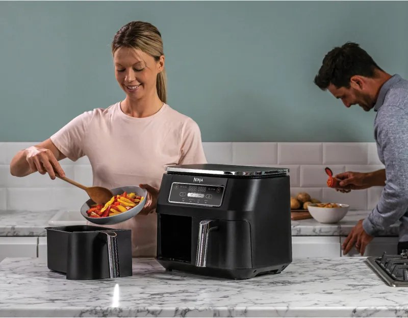 Friteuza dubla cu aer cald Ninja Foodi Dual Zone AF200EU, 2400 W, Zone independente, 7,6 l, 4 programe, 100-240°C, Max Crisp, Sync, Negru