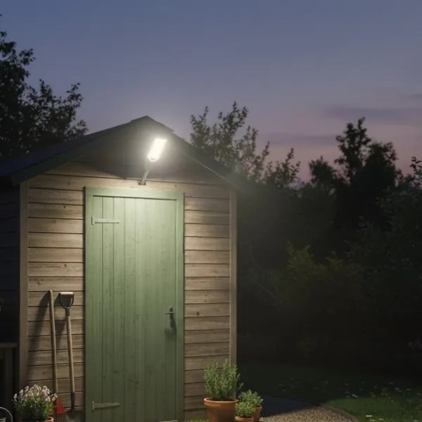 Lampă stradală solară LED VENICE, reglabilă, cu senzor, 50 W, baterie 4000 mAh, IP65, neagră + telecomandă