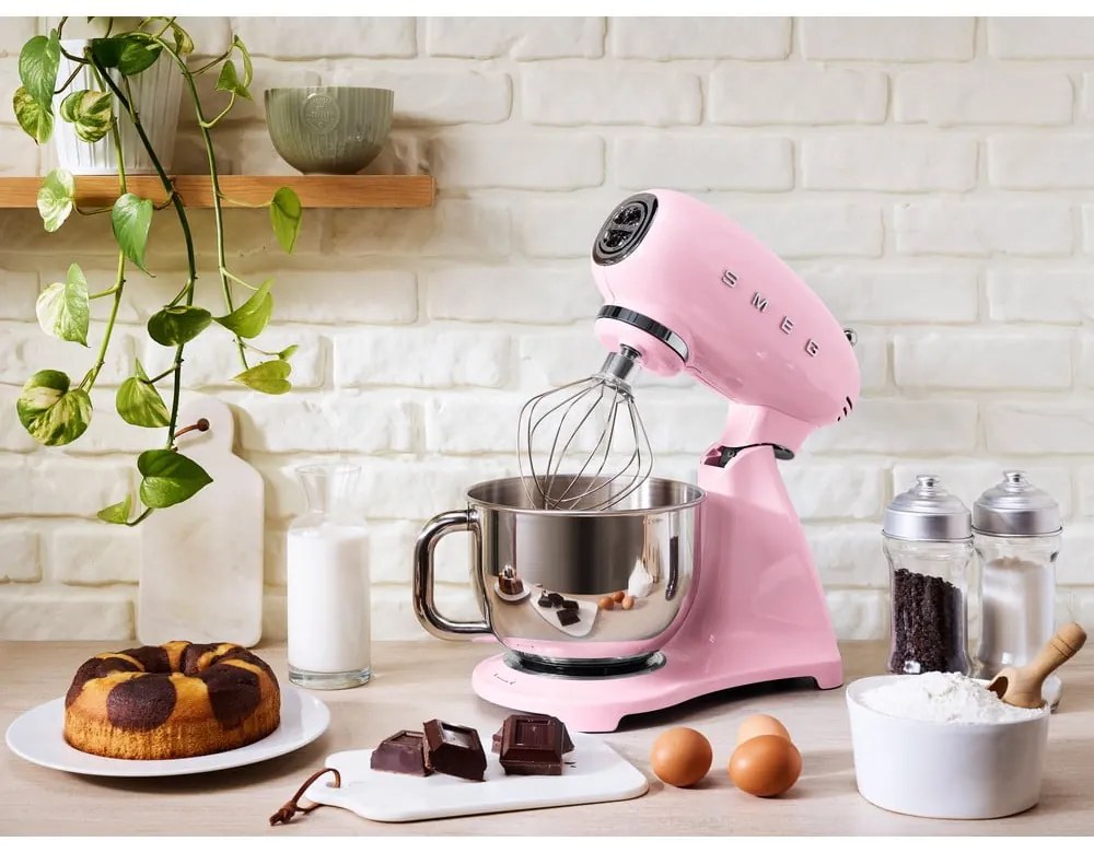 Robot de bucătărie roz Retro Style – SMEG