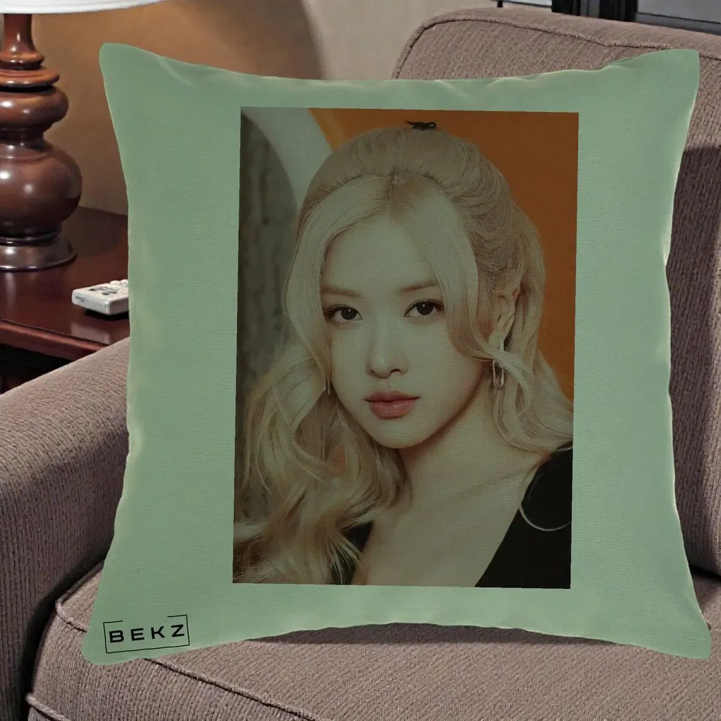 Perna Personalizata K-pop BLACKPINK cu Funda Rosie, 40x40 cm, Verde, Husa Detasabila, Perna Inclusa, BEKZ®