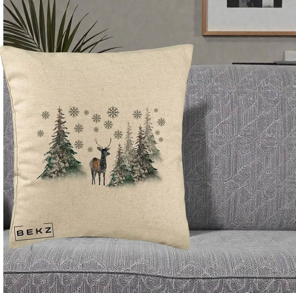 Perna Decorativa Ren in Padure Inzapezita, 40x40 cm, Bej, Husa Detasabila, Perna Inclusa, BEKZ®