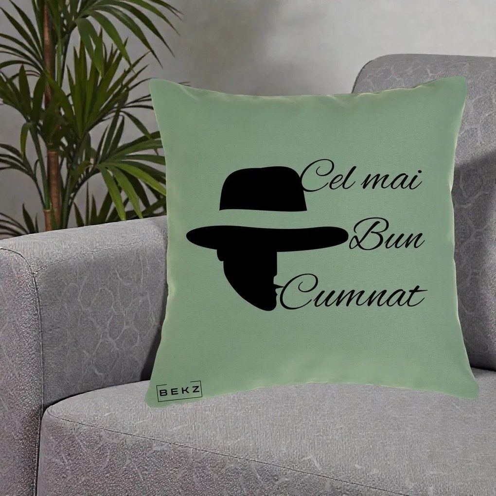 Cadou pentru Cumnat - Perna Personalizata Cel mai Bun Cumnat cu Silueta Palarie, 40x40 cm, Verde, Husa Detasabila, Perna Inclusa, BEKZ®