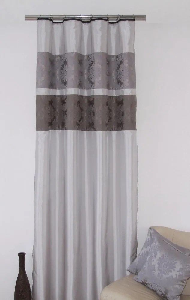 Draperie argintie cu model gri asortată la cuverturile de pat Lăţime: 140 cm | Lungime: 250 cm (într-un set de 1 bucată)