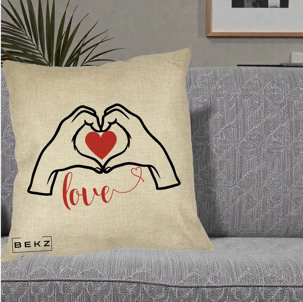 Perna Decorativa Love Maini Inima cu Inscriptie Love Rosu, 40x40 cm, Crem, Husa Detasabila, Perna Inclusa, BEKZ®