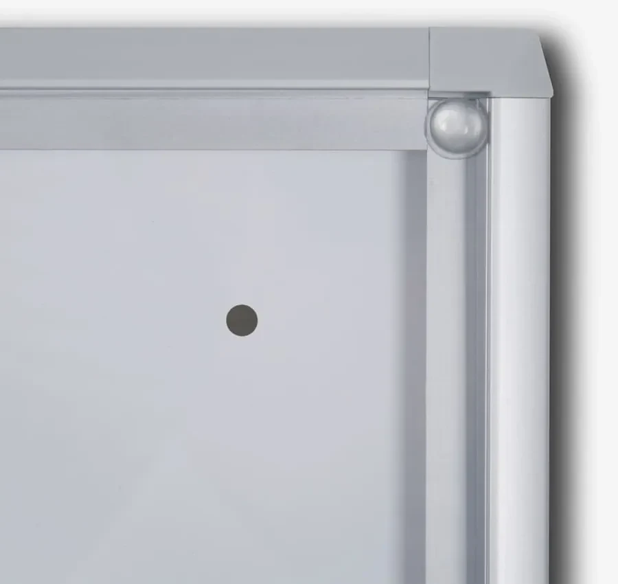 Vitrina informații interioare Economy 9 x A4 - spate din tablă, ignifugă, aluminiu