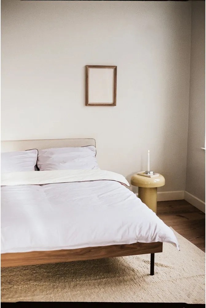 Pat matrimonial în culoare naturală închisă tapițat/din placă aglomerată de lemn cu aspect de lemn de nuc cu somieră 180x200 cm Streiko – noo.ma