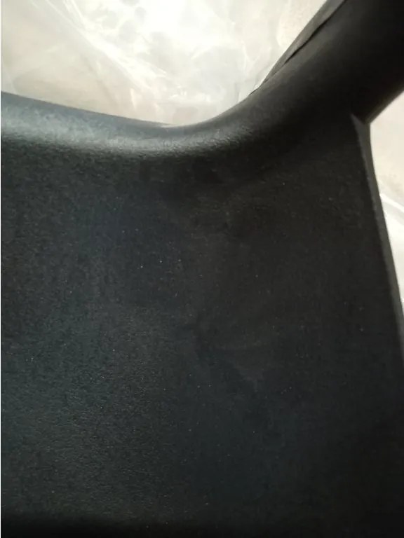 OFERTA Scaun din plastic negru KATO II. calitate secundara