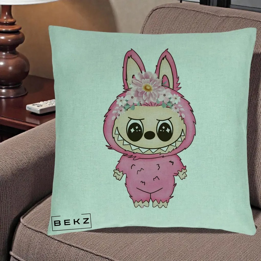 Perna Personalizata Labubu Roz cu Coroana Florala, 40x40 cm, Verde Menta, Husa Detasabila, Perna Inclusa, BEKZ®