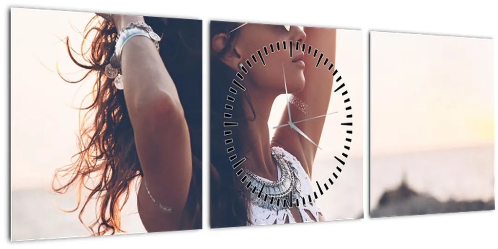 Tablou - Femeia pe plajă (cu ceas) (90x30 cm)