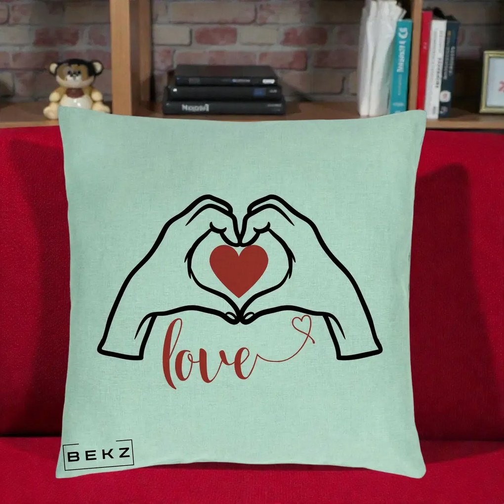 Perna Decorativa Love Maini Inima cu Inscriptie Love Rosu, 40x40 cm, Verde Menta, Husa Detasabila, Perna Inclusa, BEKZ®