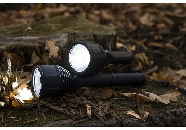 Lanternă LED reîncărcabilă LED/30W/5V IPX7 3000 lm 5,5 h 4200 mAh