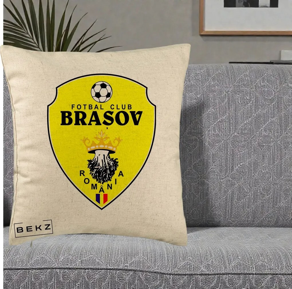 Perna Personalizata FC Brasov Fotbal Romania, 40x40 cm, Bej, Husa Detasabila, Perna Inclusa, BEKZ®