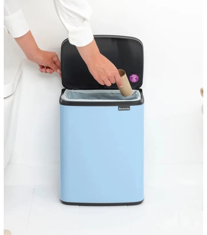 Cos de gunoi Brabantia Bo Small 1006637, 12 L, Deschidere silentioasa si lina, Baza antiderapanta, Albastru deschis