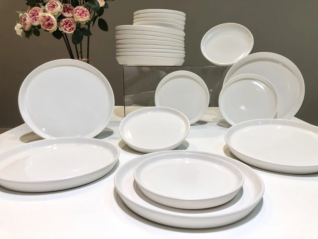Set Farfurii 18 piese Albe Casablanca: 6 Farfurii Mari, 6 Desert  6 Boluri - Ceramica Manuala de Lux