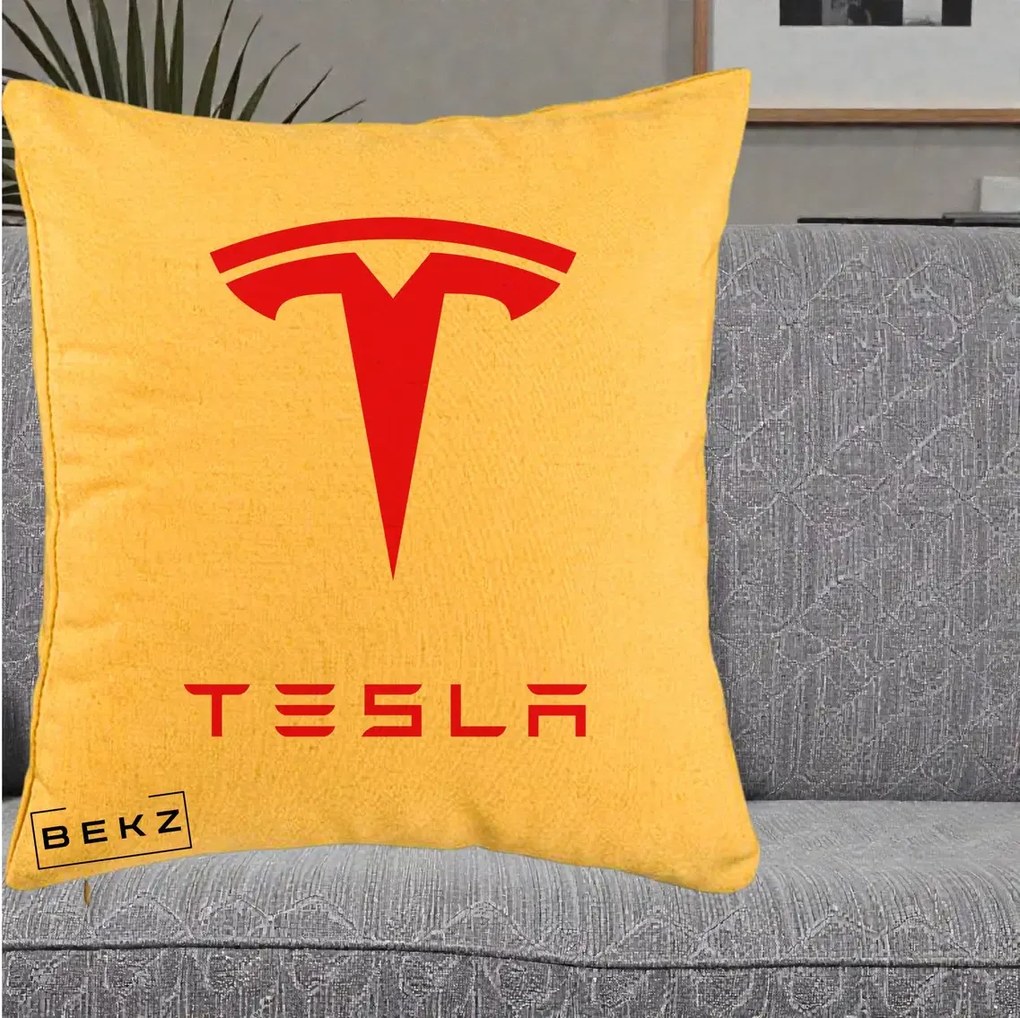 Perna Personalizata cu emblema Tesla, 40x40 cm, Galben, Husa Detasabila, Perna Inclusa, BEKZ®