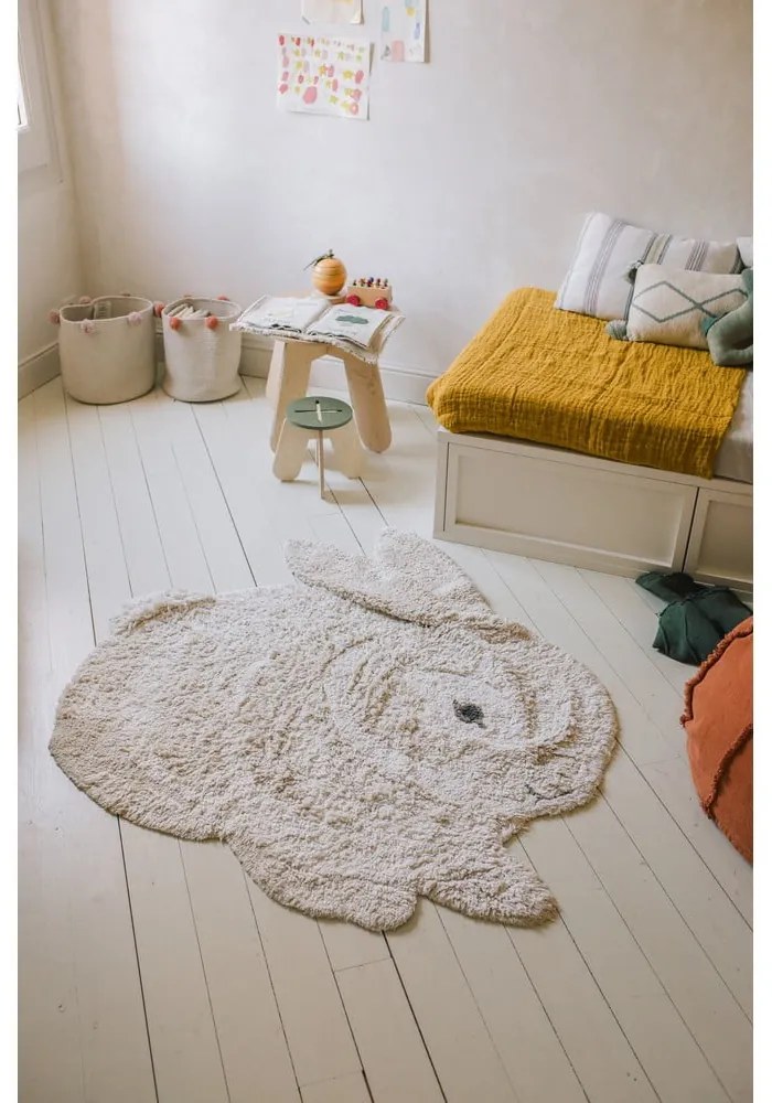 Covor pentru copii gri deschis lavabil/țesut manual din bumbac 130x135 cm Bunny – Lorena Canals