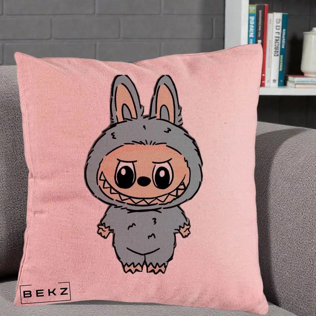 Perna Personalizata Labubu Albastru-Gri Solo, 40x40 cm, Roz, Husa Detasabila, Perna Inclusa, BEKZ®