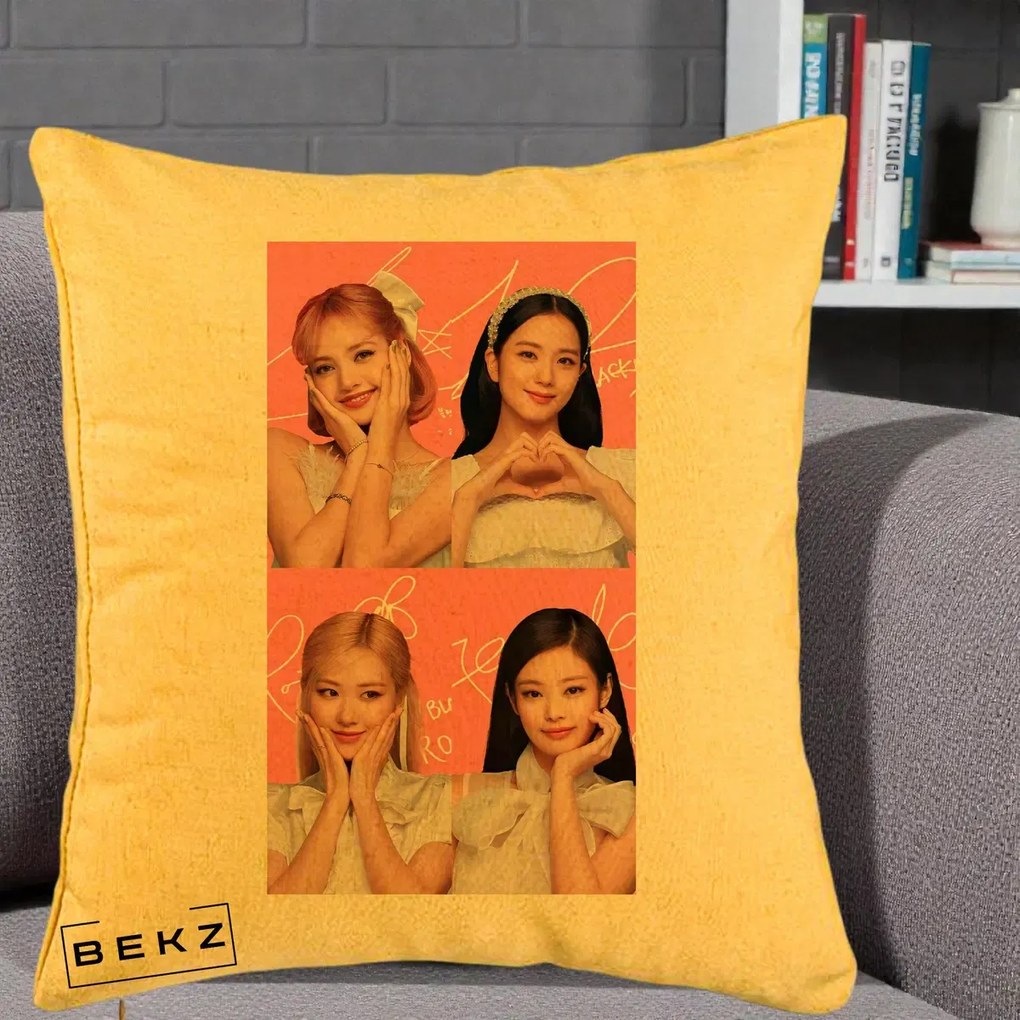 Perna Personalizata K-pop BLACKPINK Colaj Roz, 40x40 cm, Galben, Husa Detasabila, Perna Inclusa, BEKZ®