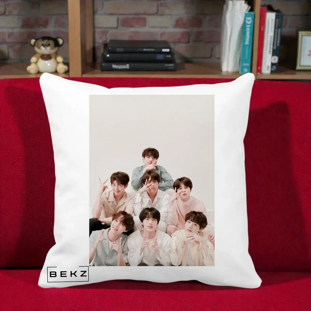 Perna Personalizata K-pop BTS Foto Grup Pastel, 40x40 cm, Alba Mata, Husa Detasabila, Perna Inclusa, BEKZ®