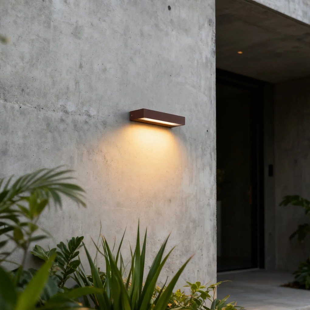 Lampa de perete moderna maro ruginiu cu LED inclus IP65 - Hannah