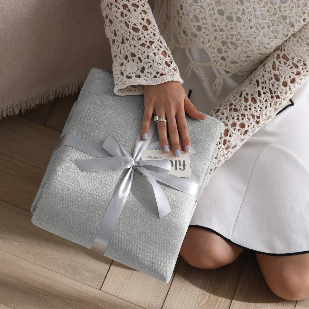 Cuvertură gri deschis din janilie 220x240 cm Talo – Filumi