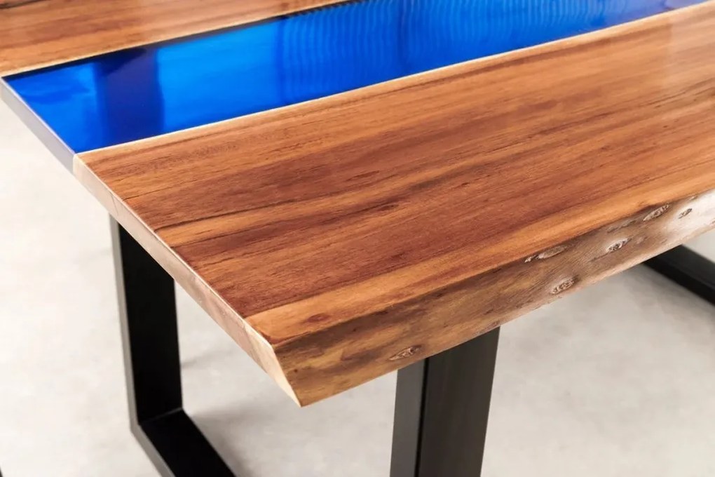 Masa din lemn de salcam cu rasina epoxidica albastra LIQUID 160cm