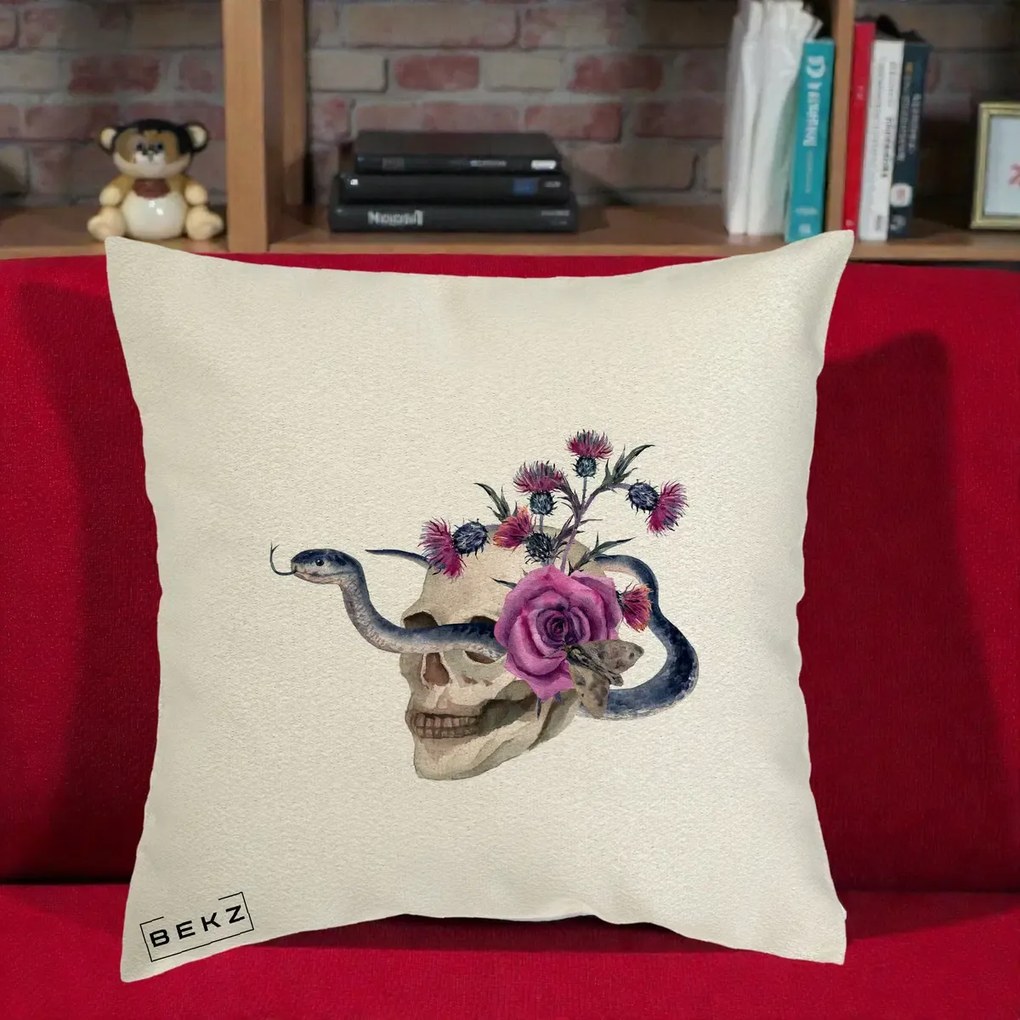 Perna Decorativa Craniu cu Sarpe si Trandafiri Gothic, 40x40 cm, Ecru, Husa Detasabila, Perna Inclusa, BEKZ®