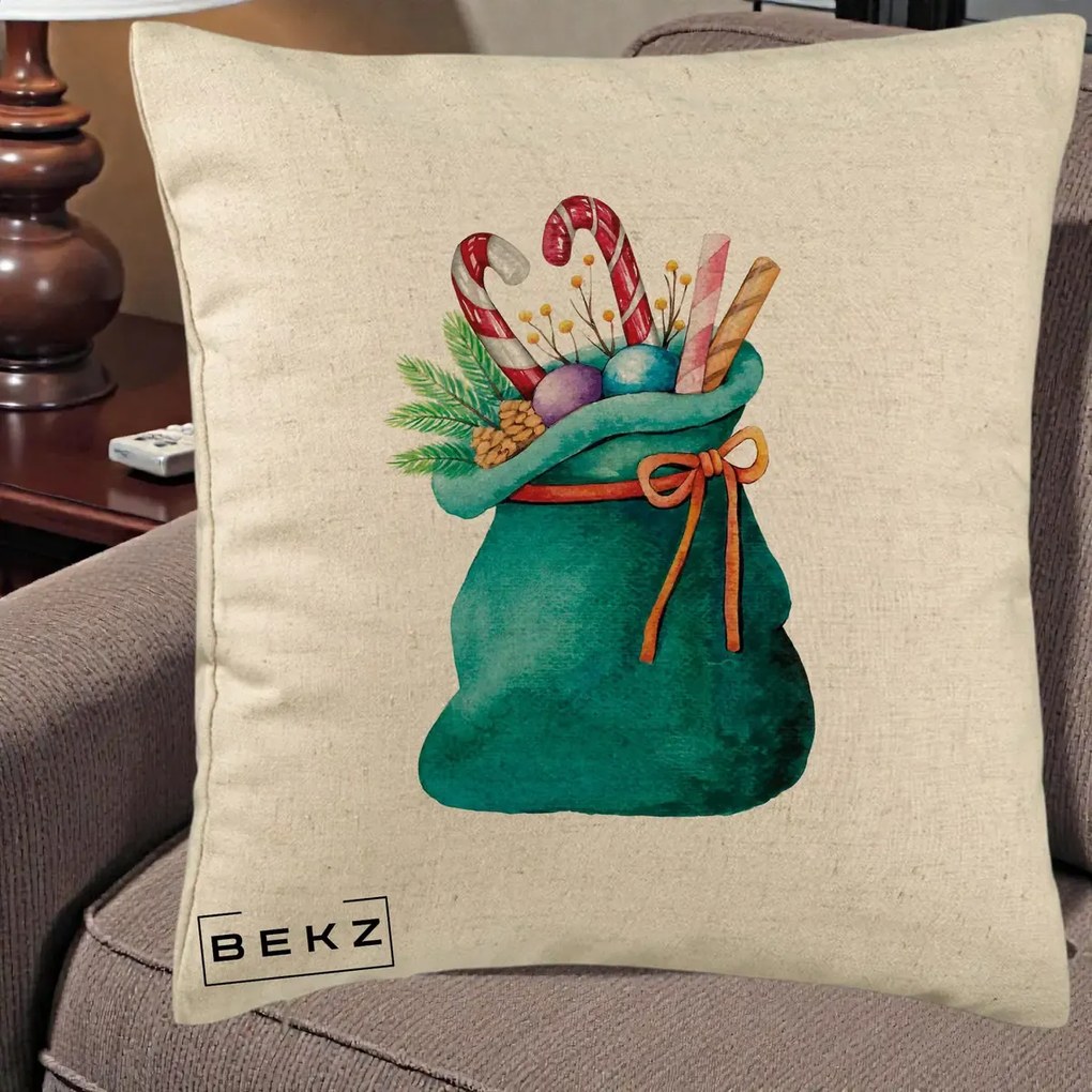 Perna Decorativa Saculet Cadouri Mos Craciun Acuarela Verde, 40x40 cm, Bej, Husa Detasabila, Perna Inclusa, BEKZ®