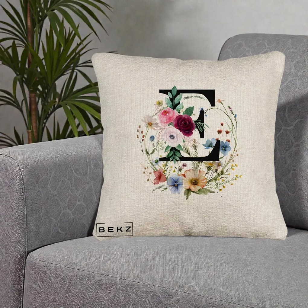 Cadou Personalizat - Perna Personalizata Monogram Litera E cu Flori Acuarela, 40x40 cm, Bej Canapea, Husa Detasabila, Perna Inclusa, BEKZ®