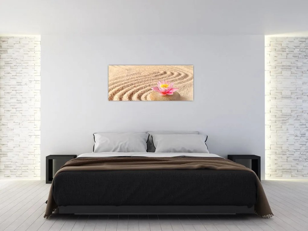 Tablou cu piatră și floare pe nisip (120x50 cm)