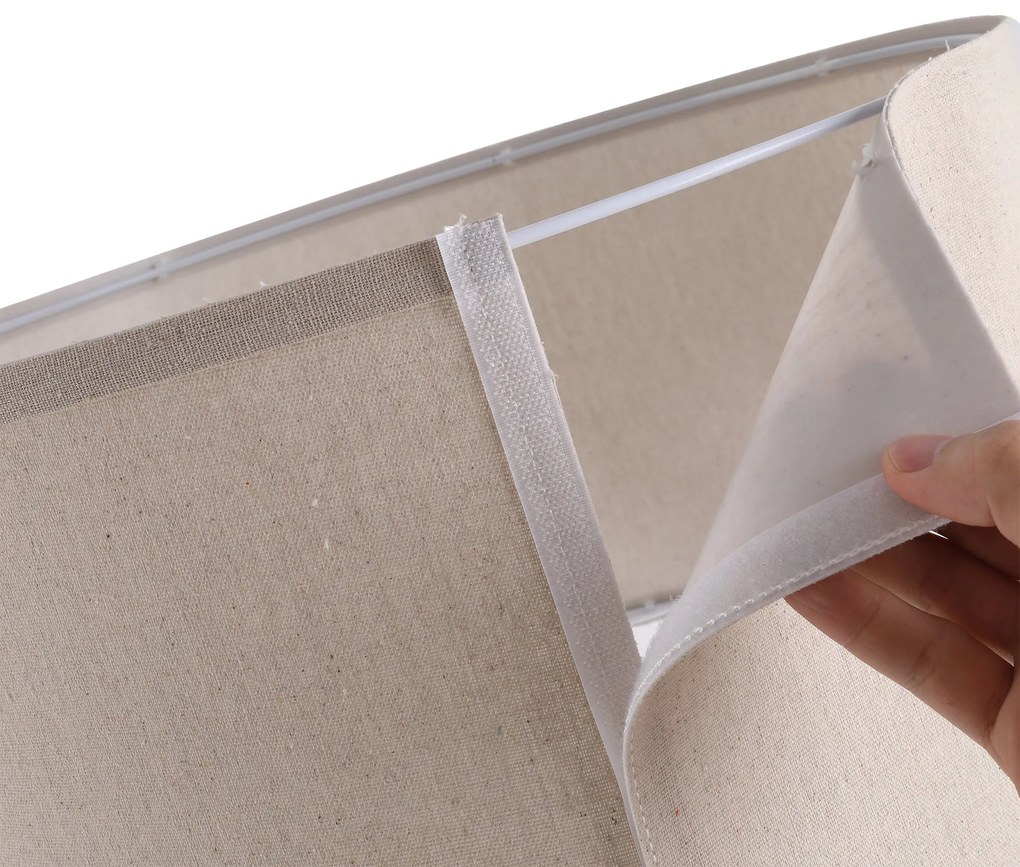 HOMCOM Modern Design Three Legged Floor Lamp Vertical Decoration Lamp, Bedroom and Office,  Beige Lampshade  HOMCOM Lampada da terra treppiede in legno con lampadine E27 moderno per camera ufficio paralume beige Ф45 x 152cm