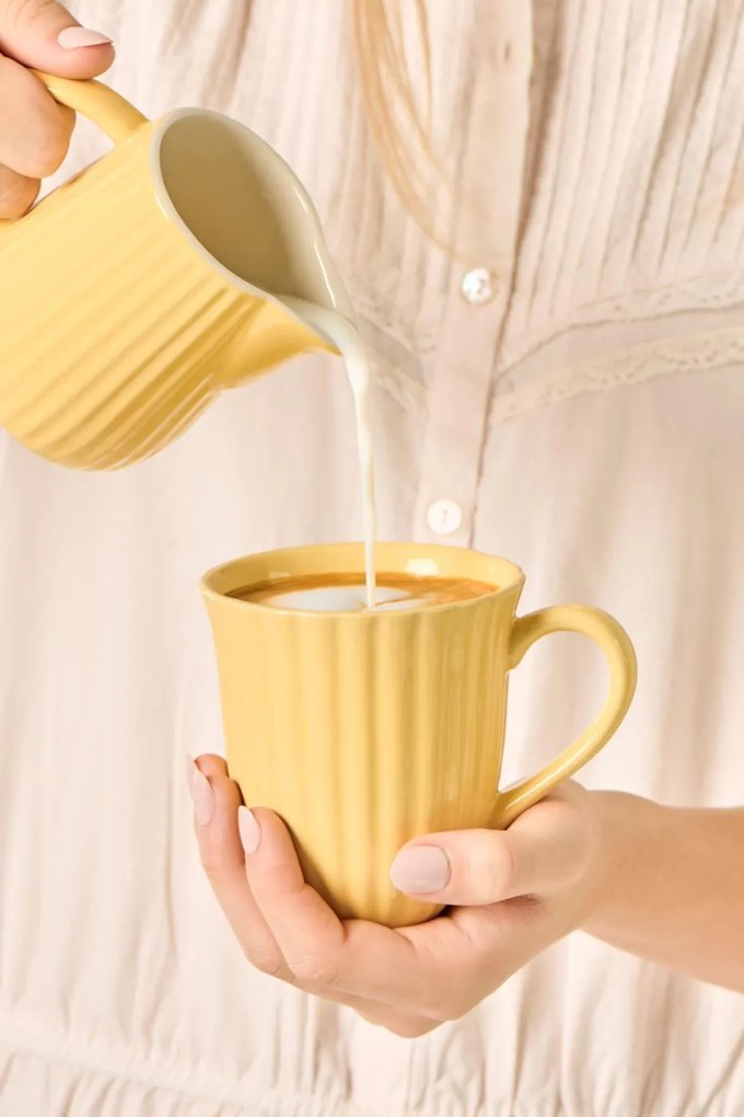 IB Laursen Cana din ceramica galbena cu striuri MYNTE LEMONADE