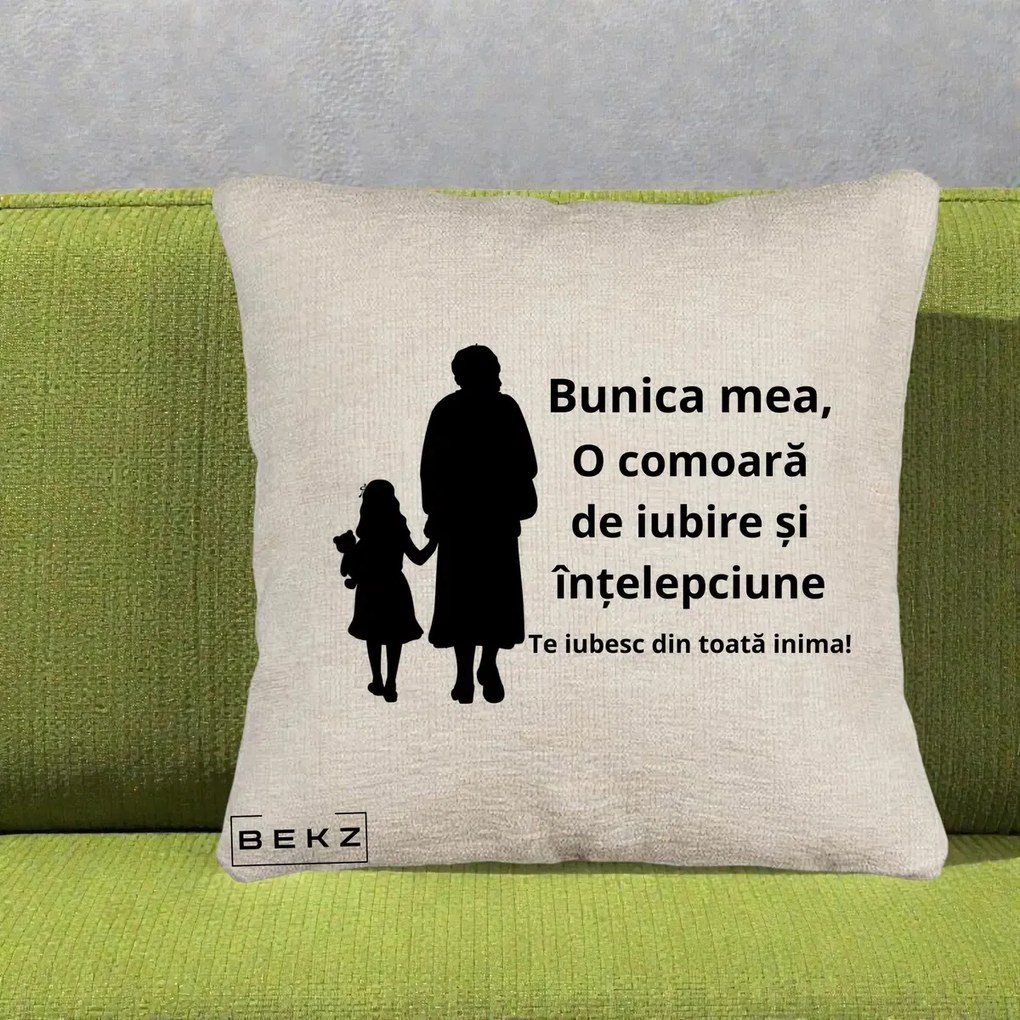 Cadou pentru Bunica - Perna Personalizata Bunica Mea Comoara Iubire Intelepciune Silueta, 40x40 cm, Bej Canapea, Husa Detasabila, Perna Inclusa, BEKZ®