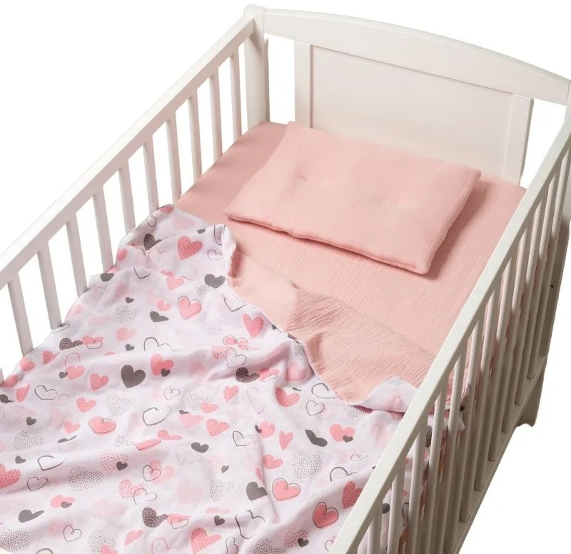 Lenjerie de vara din muselina pentru patut 120x60 cm Kidizi Pink Hearts, include cearceaf, perna si paturica cu doua fete, bumbac 100%
