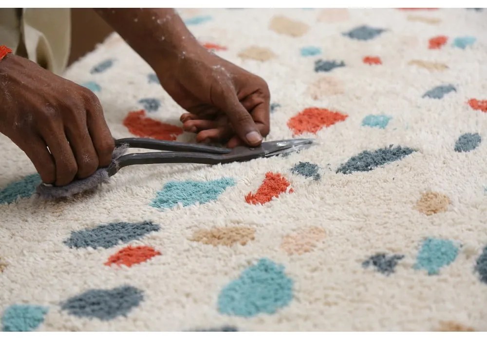 Covor crem lavabil/țesut manual din bumbac 140x200 cm Terrazzo Marble – Lorena Canals