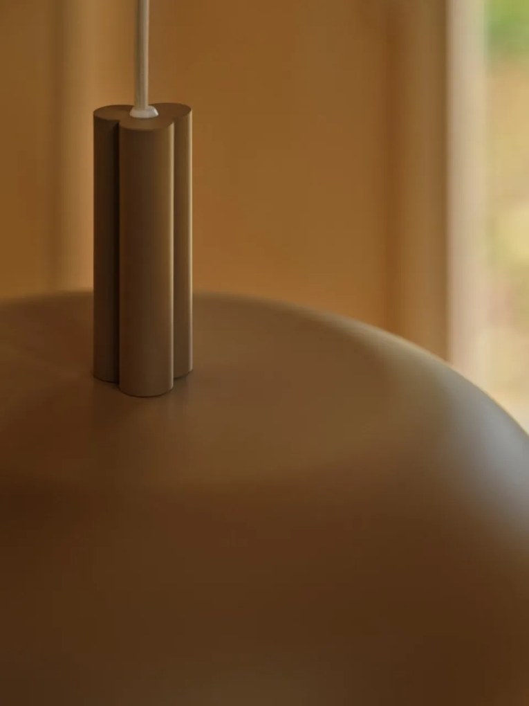 Lustra design scandinav minimalist Sandro maro deschis