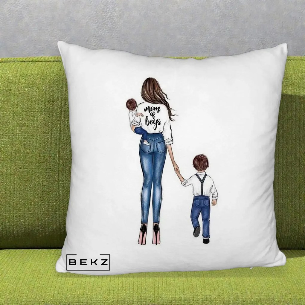 Cadou pentru Mama - Perna Personalizata Mom of Boys Mama cu Baietii, 40x40 cm, Alb Pufos, Husa Detasabila, Perna Inclusa, BEKZ®