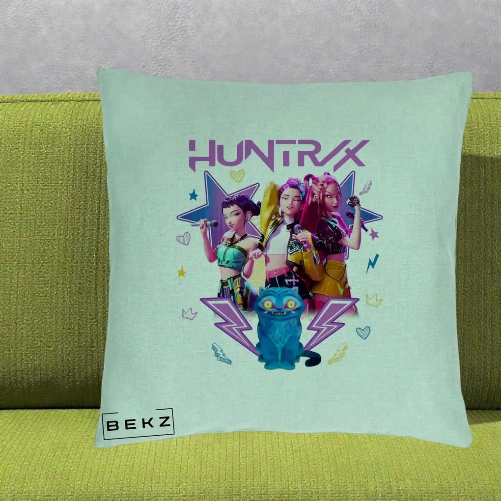 Perna Personalizata K-pop HUNTRX Trio 3D cu Pisica Fulgere, 40x40 cm, Verde Menta, Husa Detasabila, Perna Inclusa, BEKZ®