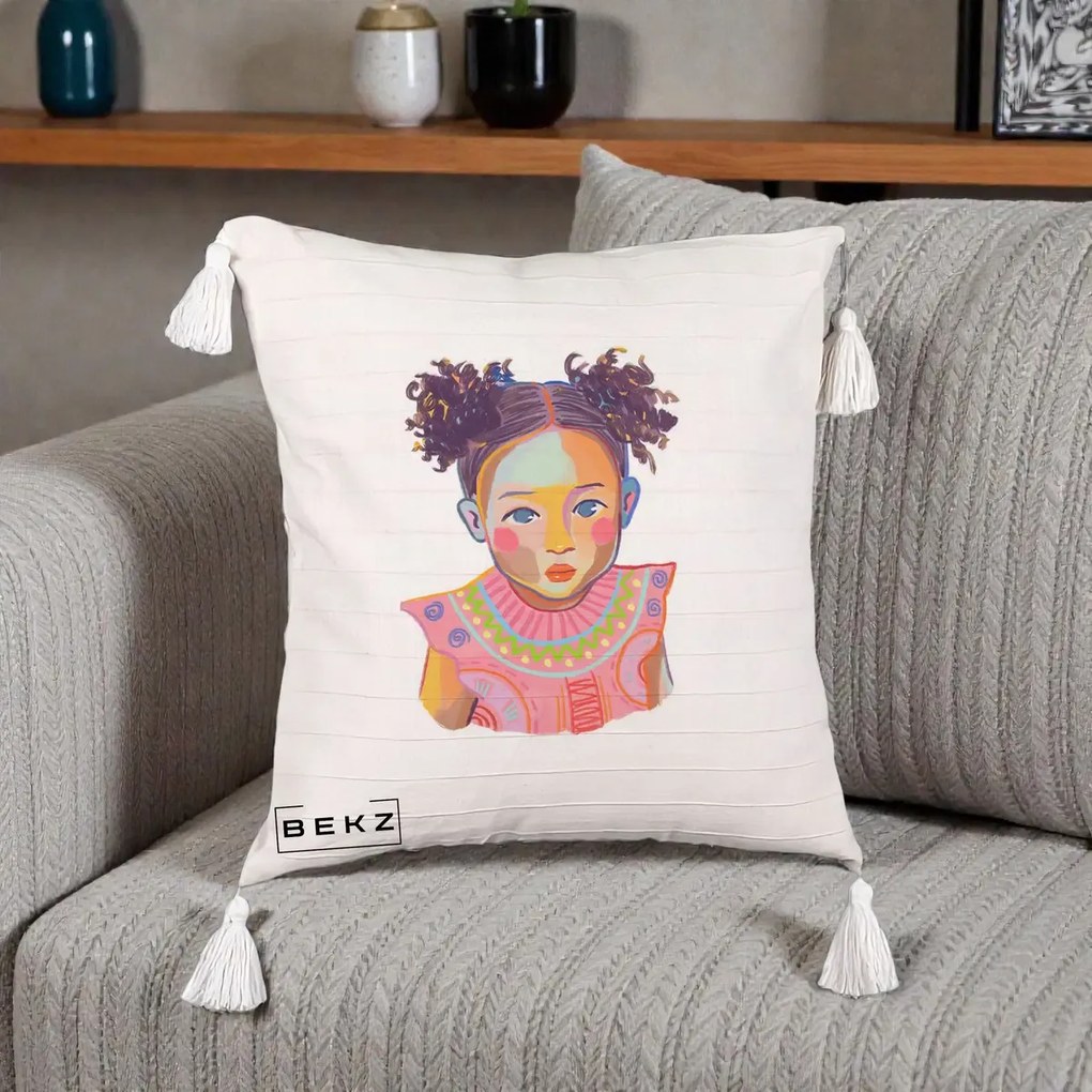 Perna Decorativa Fetita Vesela Portret Colorat, 40x40 cm, Bej cu Franjuri, Husa Detasabila, Perna Inclusa, BEKZ®