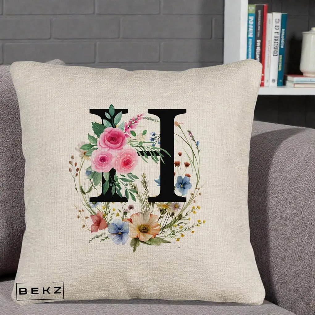 Cadou Personalizat - Perna Personalizata Monogram Litera H cu Flori Acuarela, 40x40 cm, Bej Canapea, Husa Detasabila, Perna Inclusa, BEKZ®