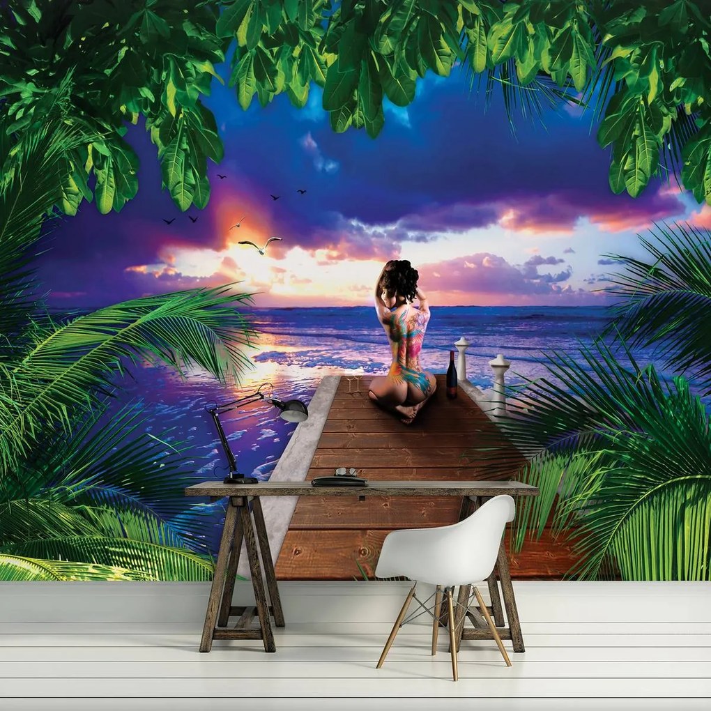 Fototapet - Femeie pe plajă (152,5x104 cm)