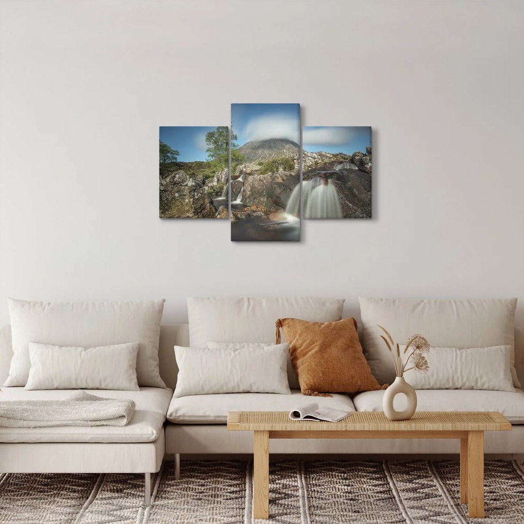 Tablou cu cascadele și munți (90x60 cm)
