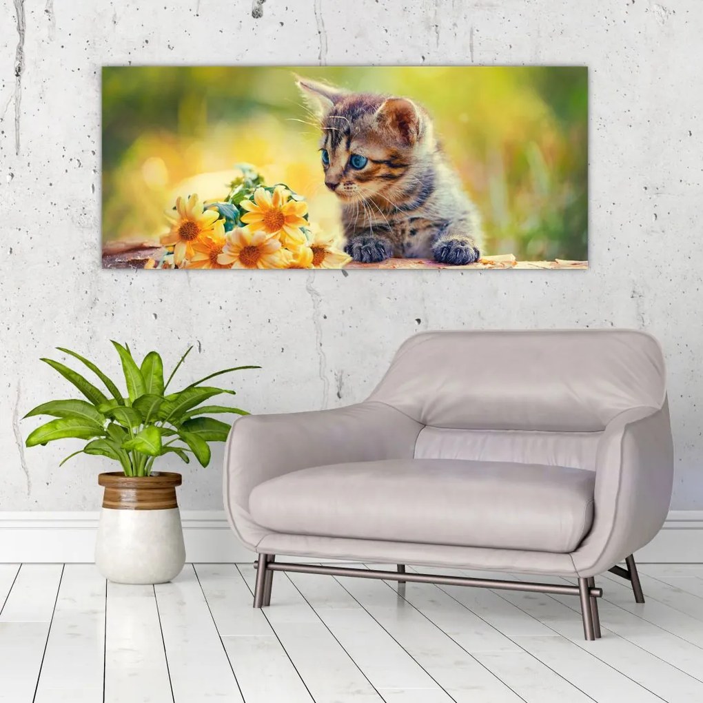 Tablou cu pisicuța uitându-se la floare (120x50 cm)