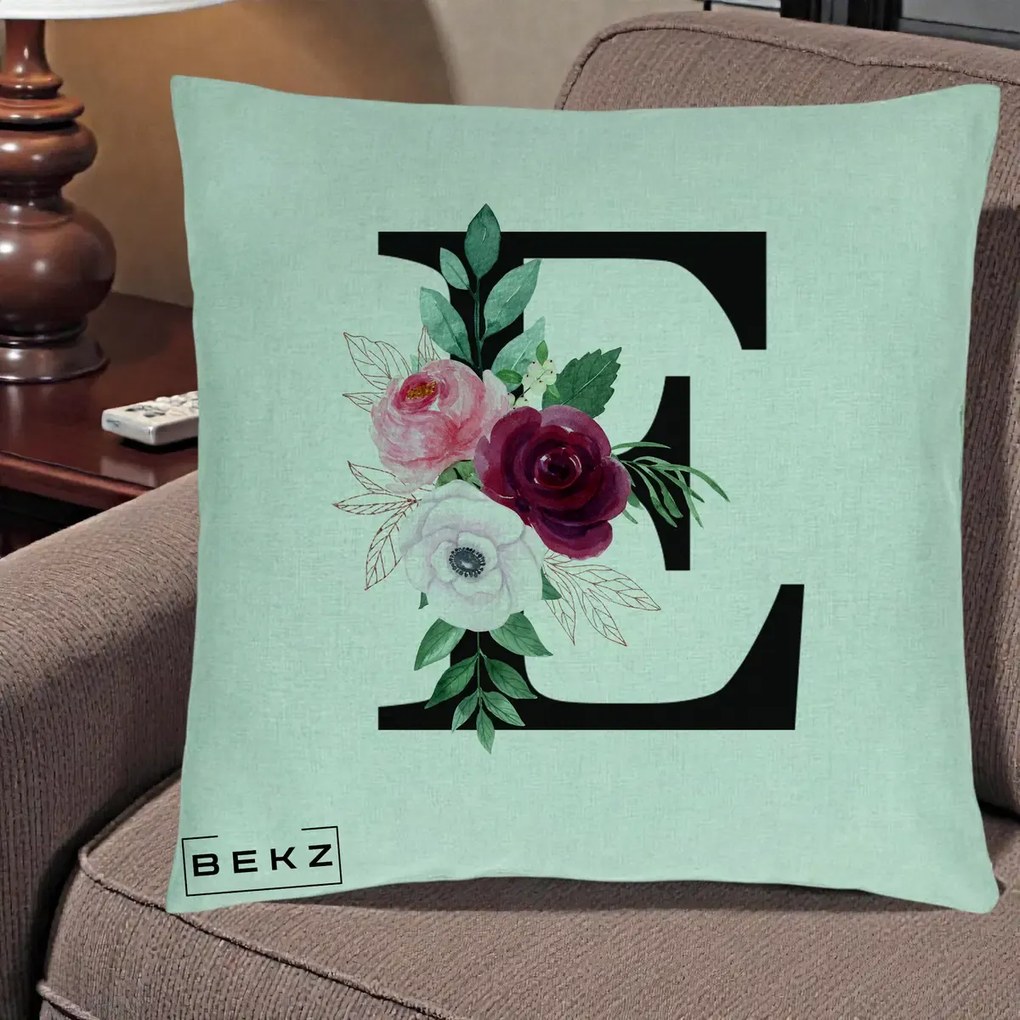 Cadou Personalizat - Perna Personalizata Monograma Florala Litera E, 40x40 cm, Verde Menta, Husa Detasabila, Perna Inclusa, BEKZ®