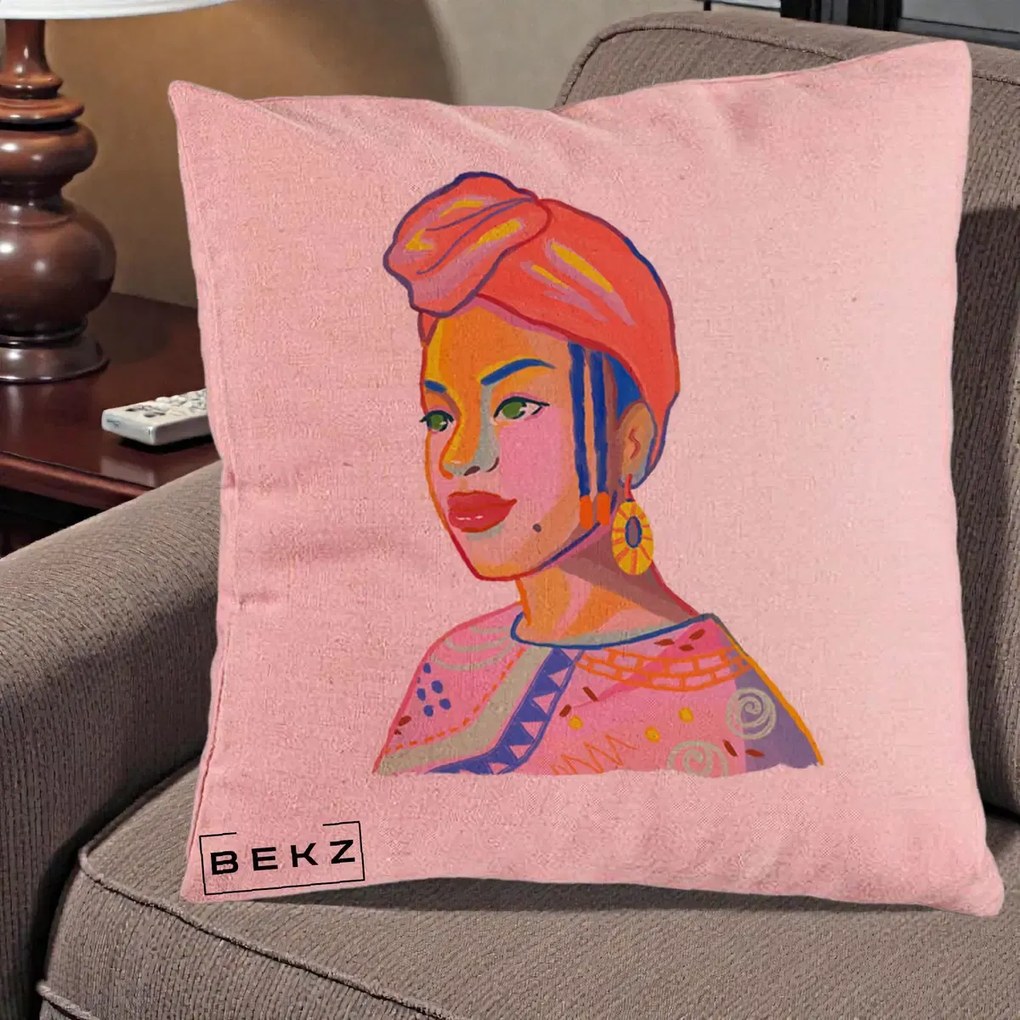 Perna Decorativa Portret Femeie Africana, 40x40 cm, Roz, Husa Detasabila, Perna Inclusa, BEKZ®