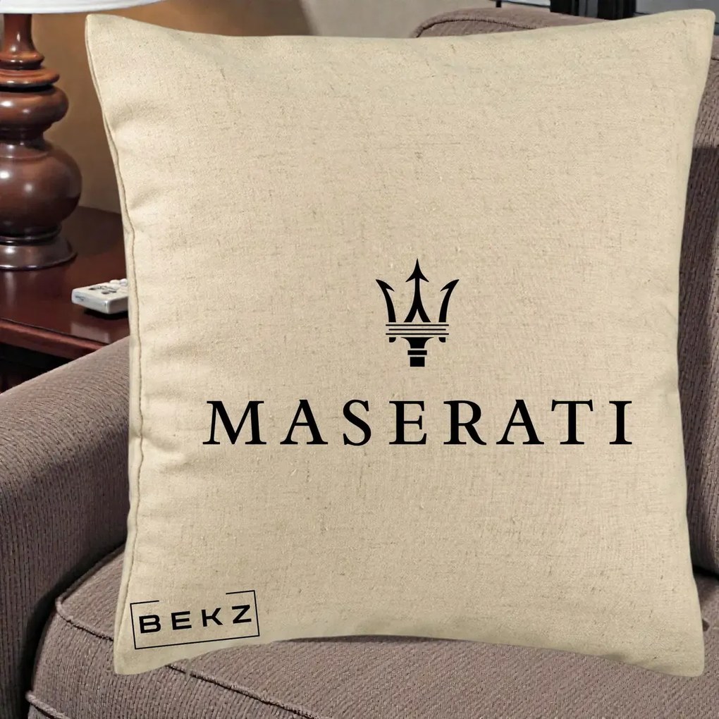 Perna Personalizata cu emblema Maserati, 40x40 cm, Bej, Husa Detasabila, Perna Inclusa, BEKZ®