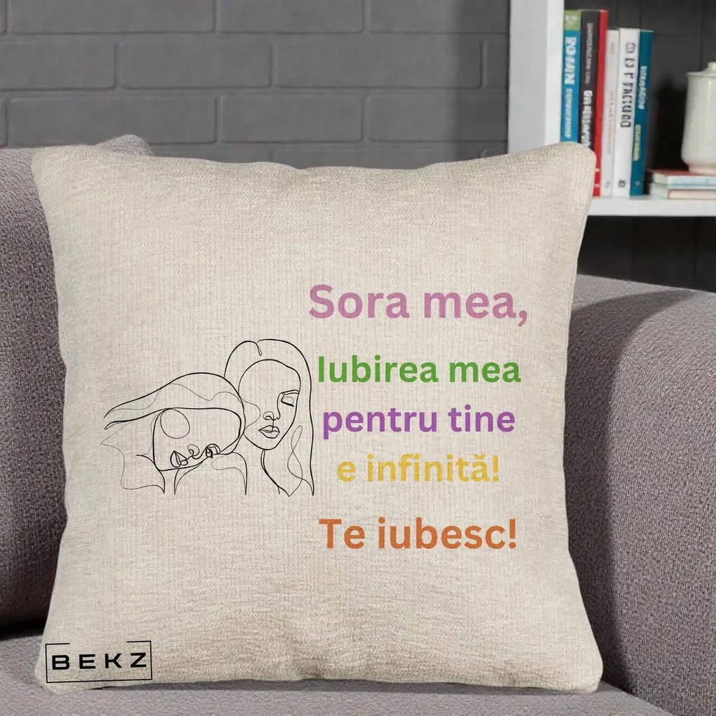 Cadou pentru Sora - Perna Personalizata Sora Mea Te Iubesc Line Art Fete Colorate Brate Ridicate, 40x40 cm, Bej Canapea, Husa Detasabila, Perna Inclusa, BEKZ®