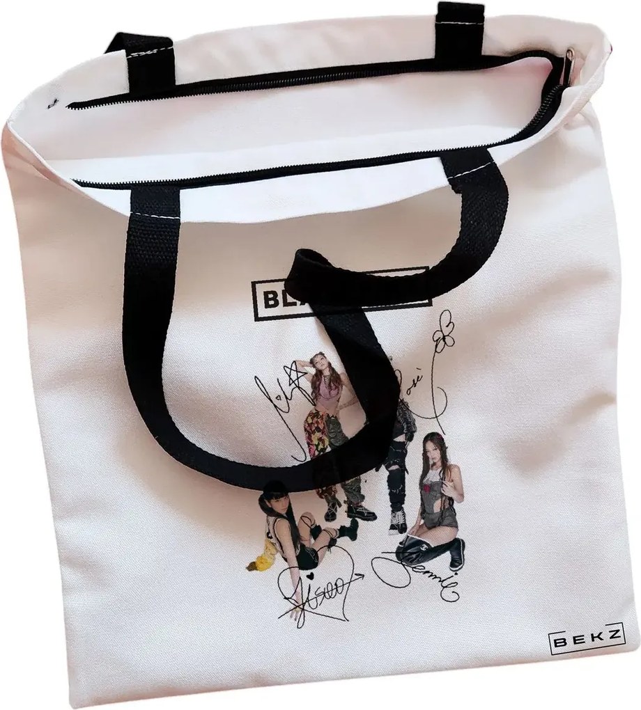 Sacosa de Panza pentru Cumparaturi, Geanta Tote, model Blackpink 6 cu semnaturii, Cu fermoar, 38x34.5 cm, Alba, BEKZ®