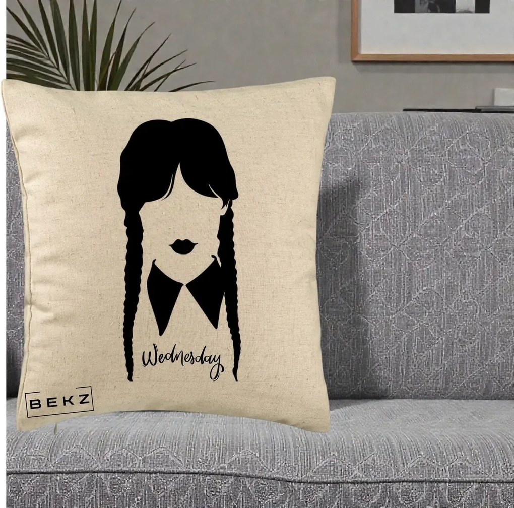 Perna Personalizata Wednesday Addams Silueta Alb-Negru, 40x40 cm, Bej, Husa Detasabila, Perna Inclusa, BEKZ®