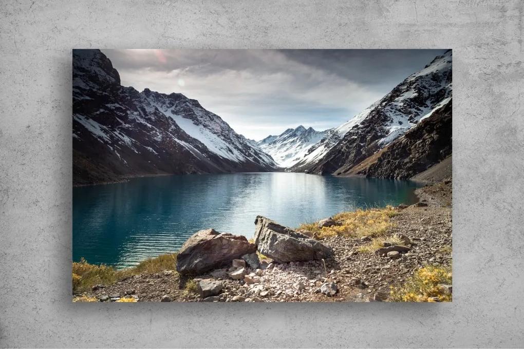 Tapet Premium Canvas - Laguna lacului Inca inconjurata de muntii inzapeziti